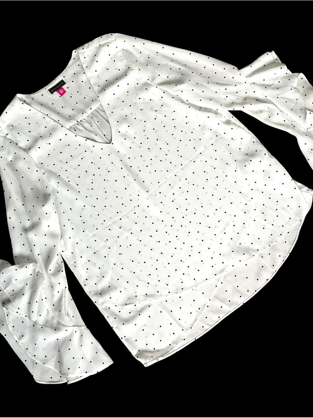 Vince Camuto White V-neck Pindot Blouse Size M